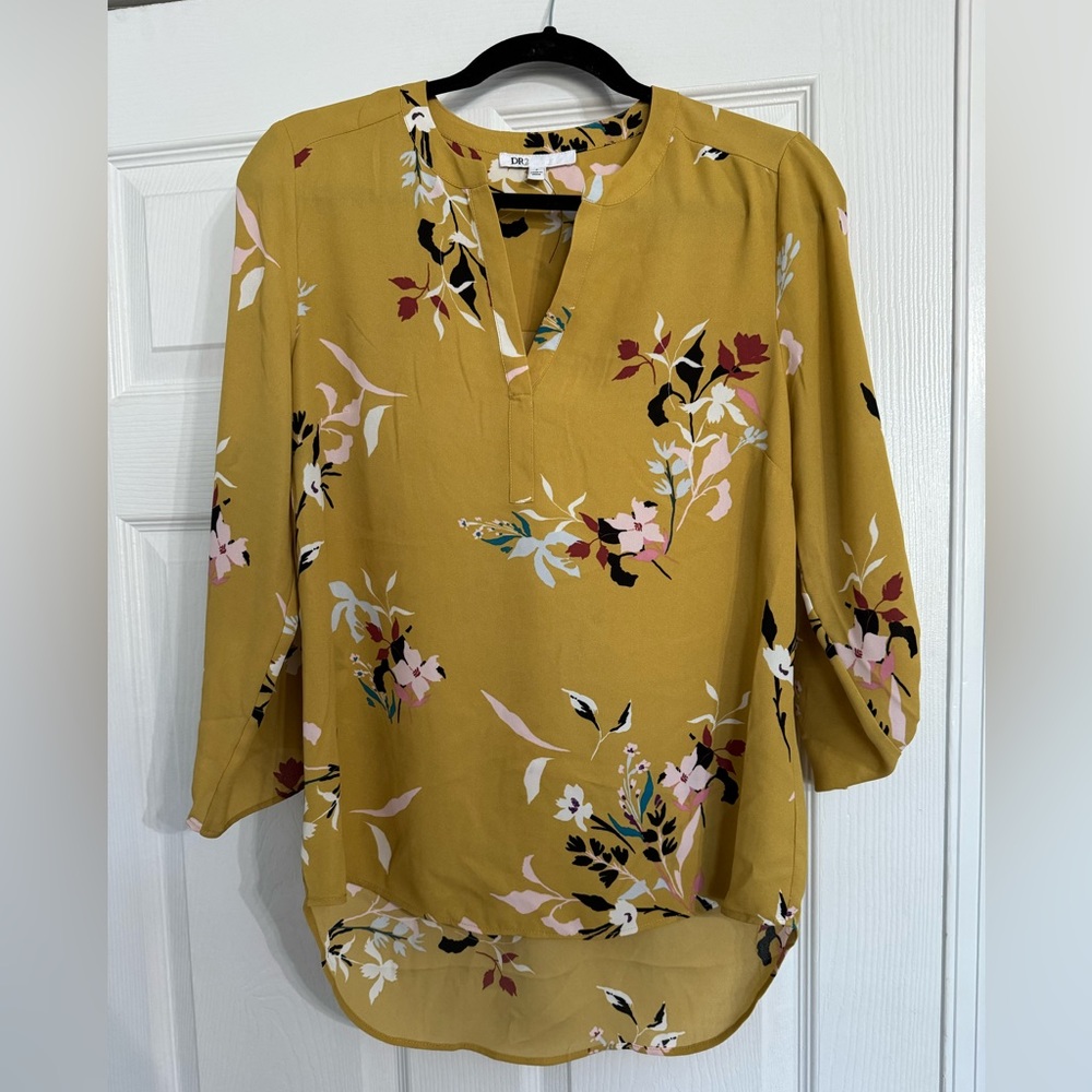 Brand new never worn blouse size S